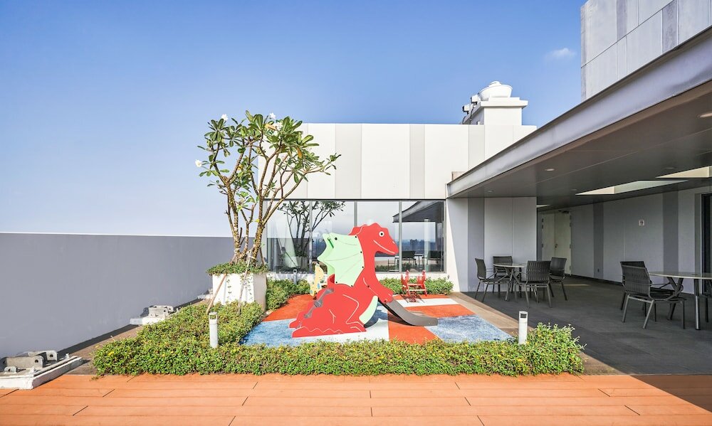 Фото Oakwood Residence Saigon