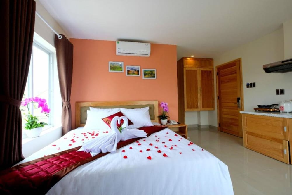 Фото Marigold Hotel And Apartment Da Nang