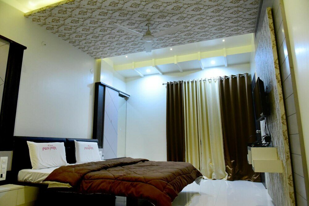 Фото Hotel Pushpak Satara