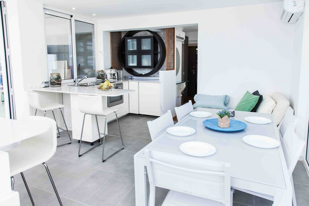 Фото Penthouse in center of Athens with View