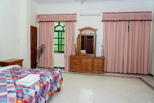 Гостиница Mini-Mansion Villa Adjacent To The Beach в Дар-эс-Саламе