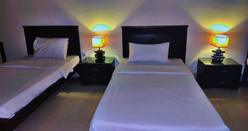 Фото Crown Castle Peshawar