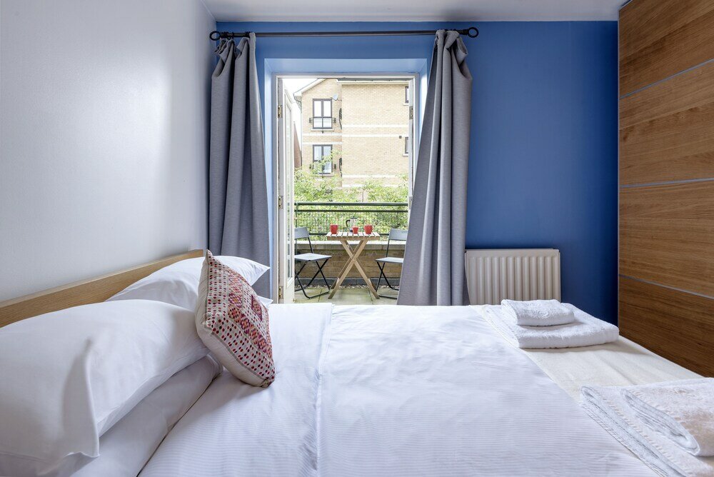 Фото Panoramic Docklands Home With Waterfront Views