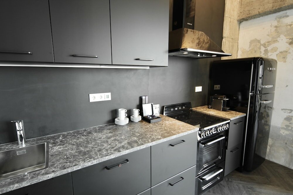 Фото Bed Bites & Business Hotel Rotterdam