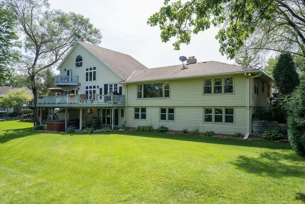 Фото Manor on the River - Whole House