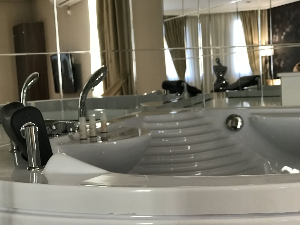 Фото Hotel Deluxe