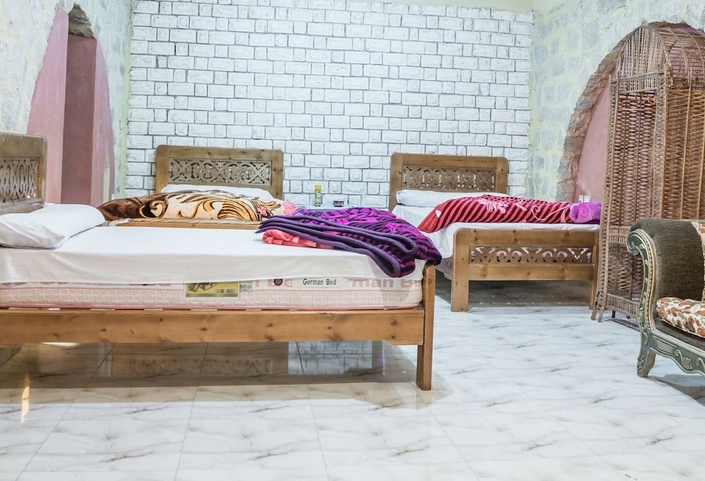 Фото Zad Elmosafer Guest House