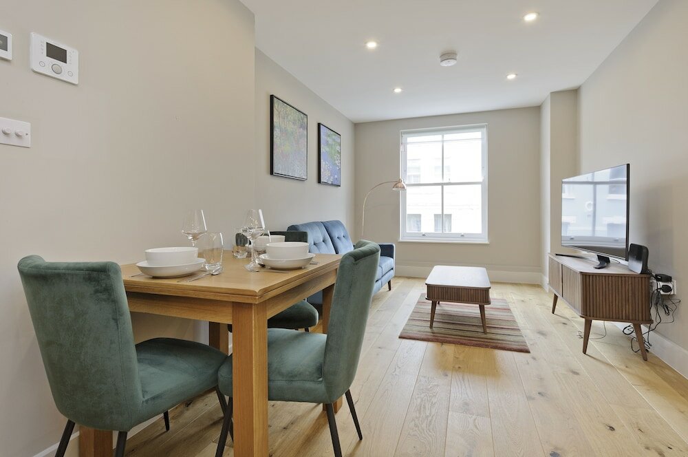 Фото Immaculate new Apartment in Chelsea by Underthedoormat
