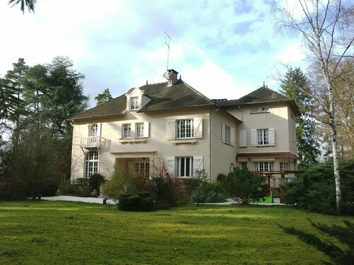 Гостиница Domaine de Bramefaon в Мелёне