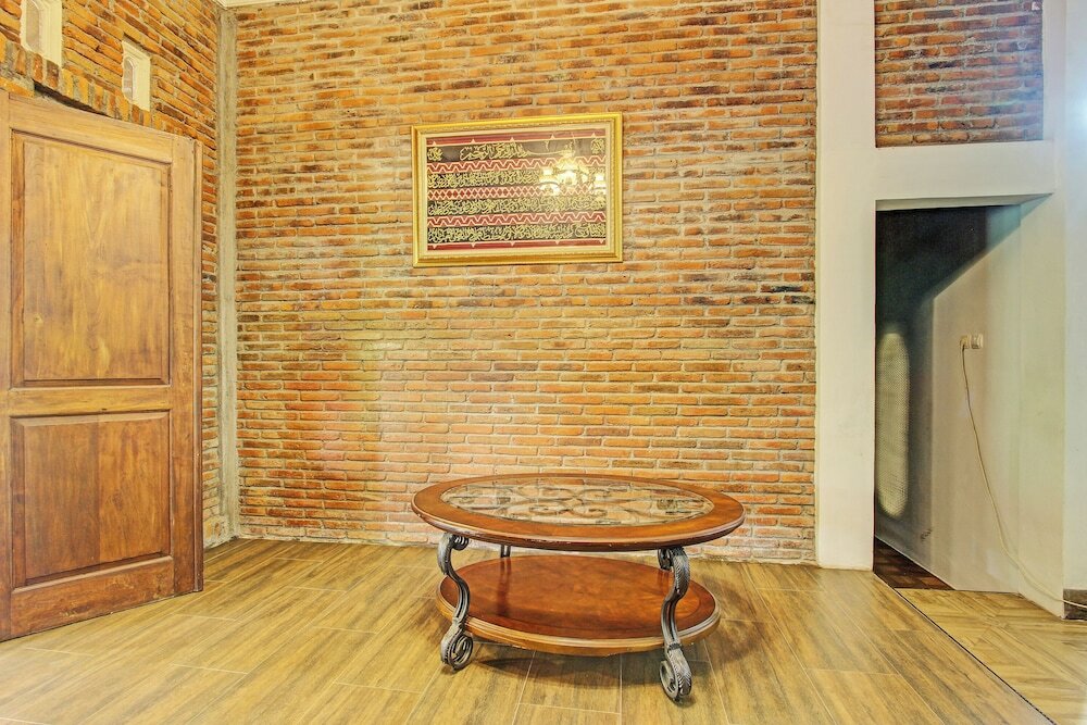 Фото Oyo 92757 Ndalem Pusponyidro Syariah