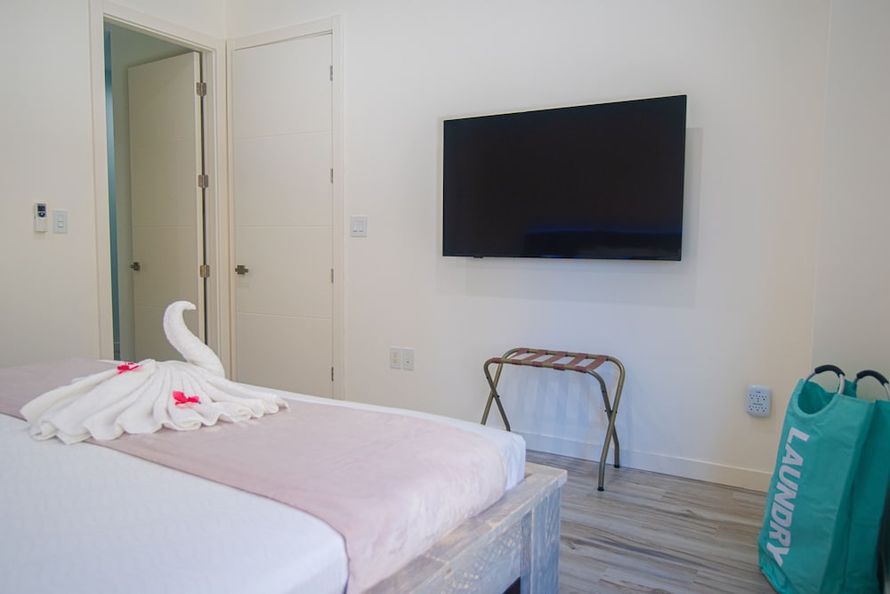 Фото The Cove - Condo Hotel - Perfect Location