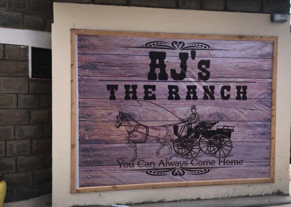 Hotel Aj's The Ranch, Nanyuki, photo