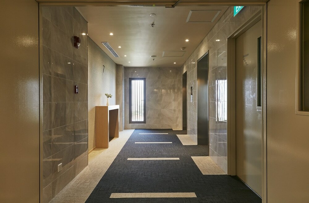 Фото Wishton Hotel Yangon