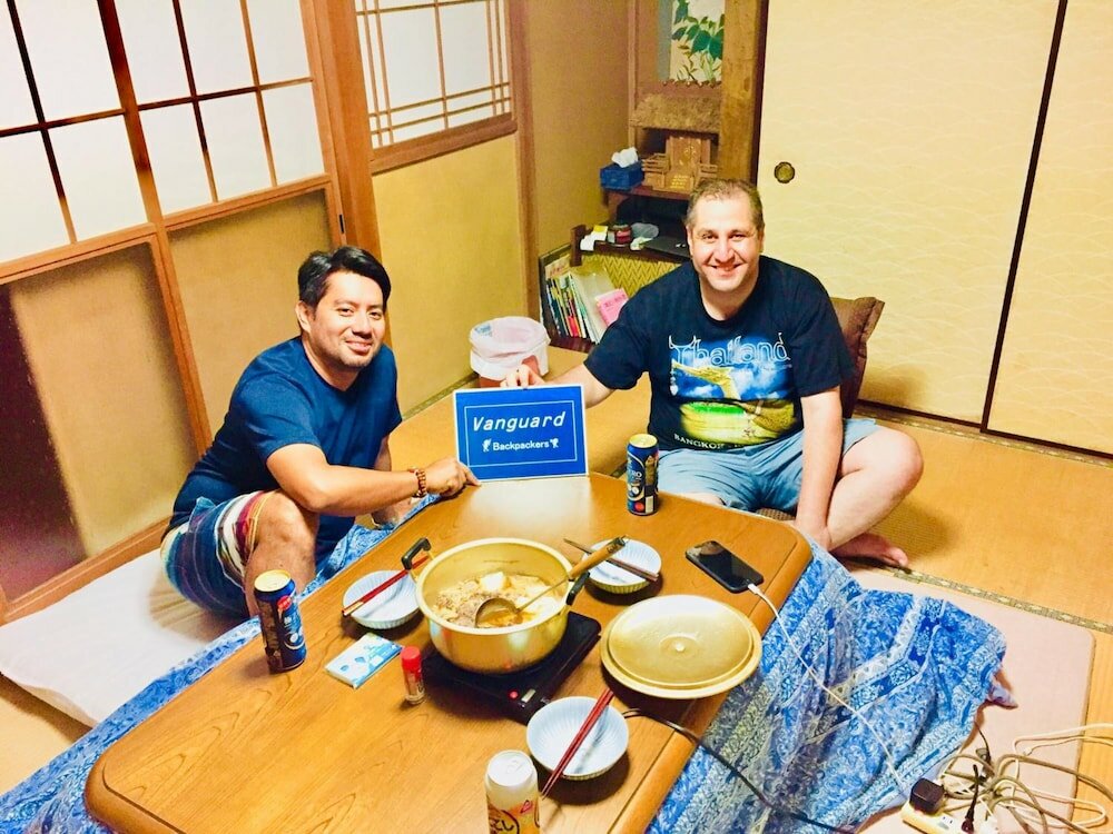 Фото Vanguard Backpackers - Hostel