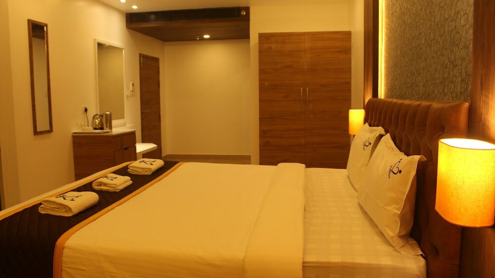 Фото Hotel Idhaya