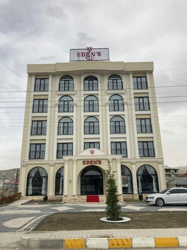 Гостиница Hotel Eden's в Ване
