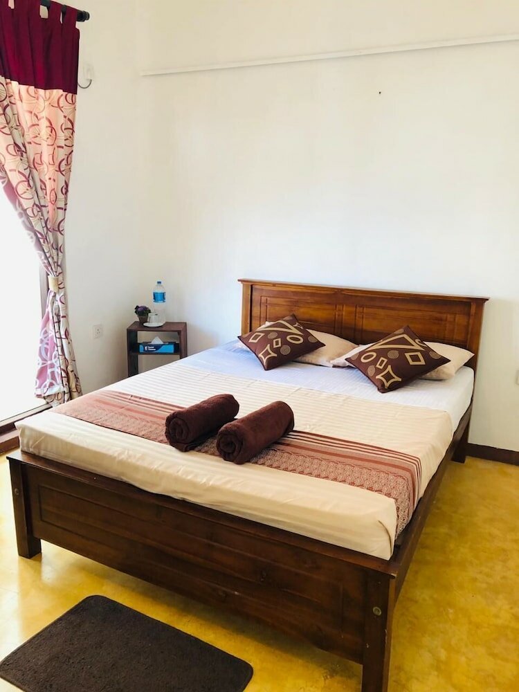 Фото New York Guest House