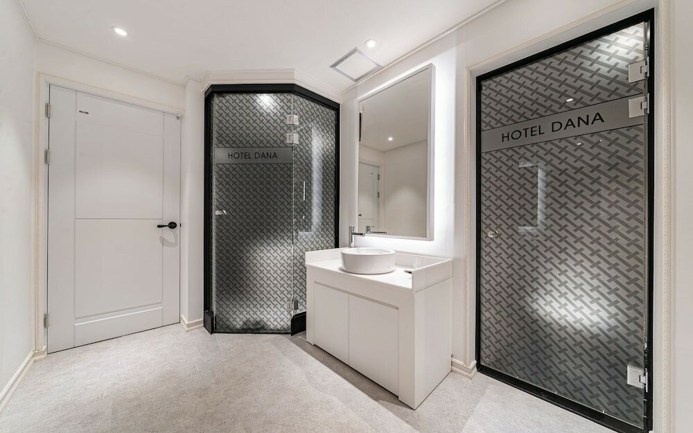 Фото Jongno Dana Hotel