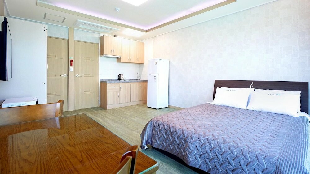 Фото Yeosu Janggun Island Pension