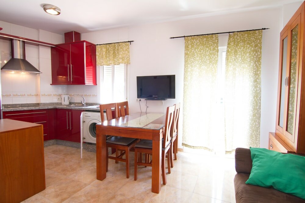 Фото Apartamentos Turísticos Manuel Martín