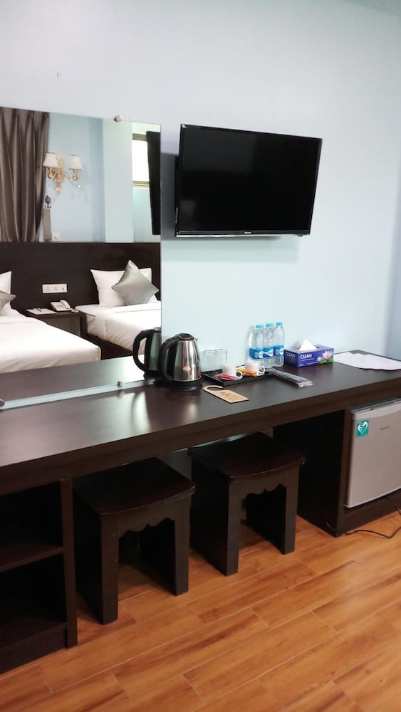 Фото Hotel San Taw Win