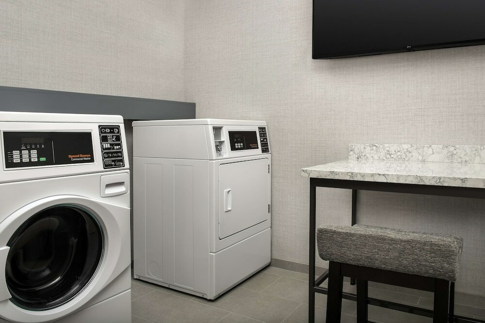 Фото Hilton Garden Inn Pensacola Downtown