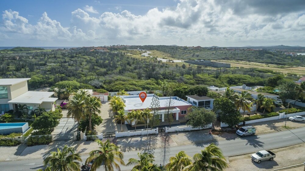 Фото Boca Catalina Modern Villa