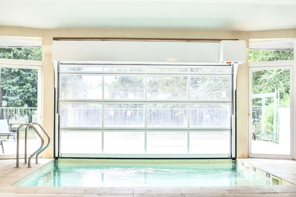 Фото Mercure Château Fontainebleau Demeures de Campagne