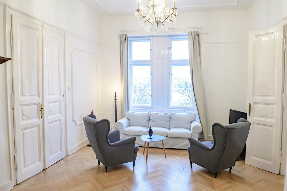 Фото Pelicanstay in Buda Historical District