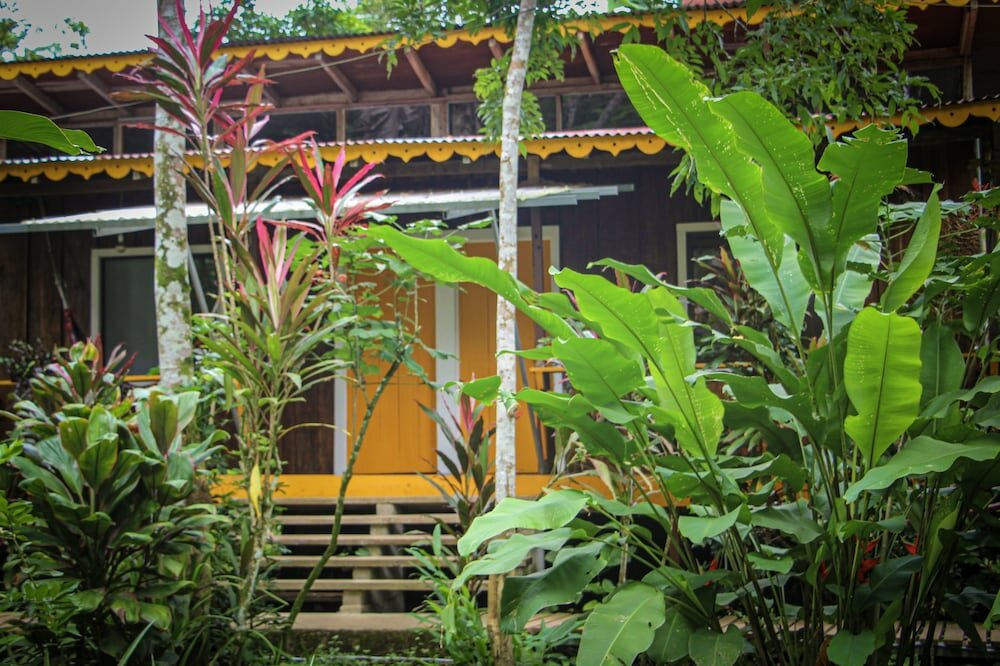 Фото Secluded Beach Hotel