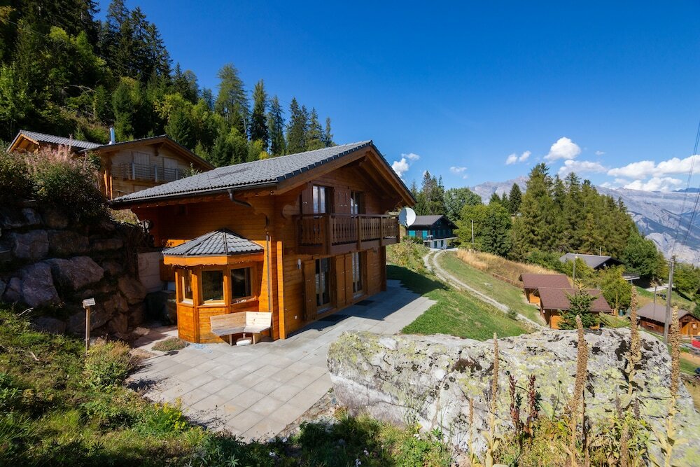 Фото Chalet Belle Roche Recently Renovated Jacuzzi