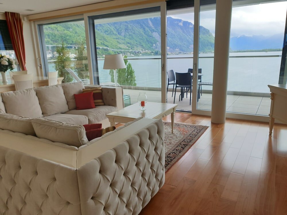 Фото The View Montreux