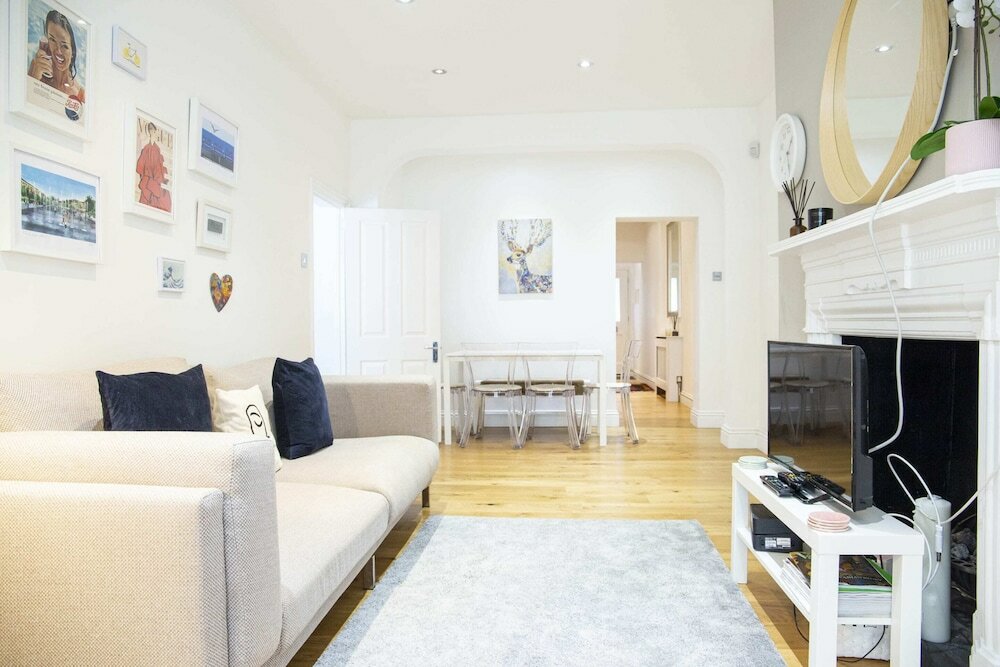 Фото Bright Chelsea Garden Nest