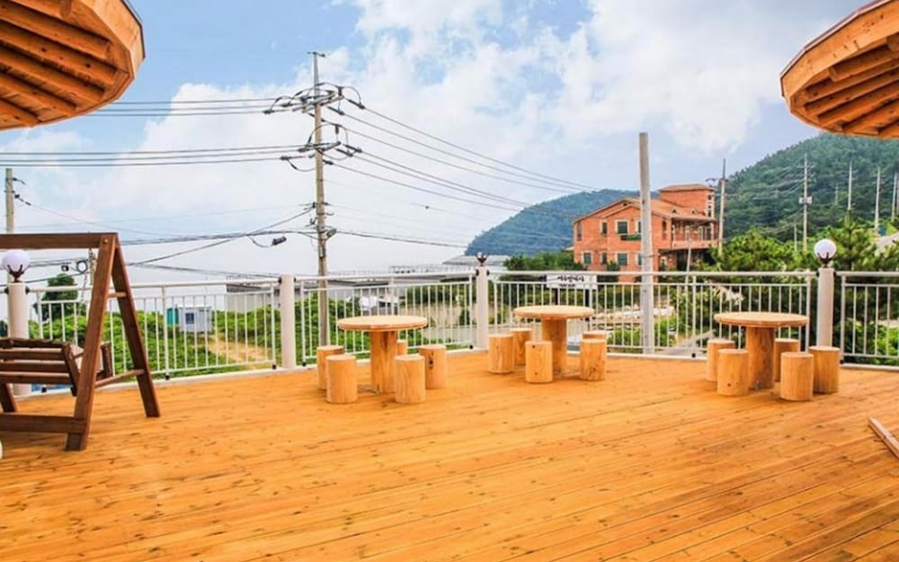 Фото Yeosu Hayanjeongwon Pension