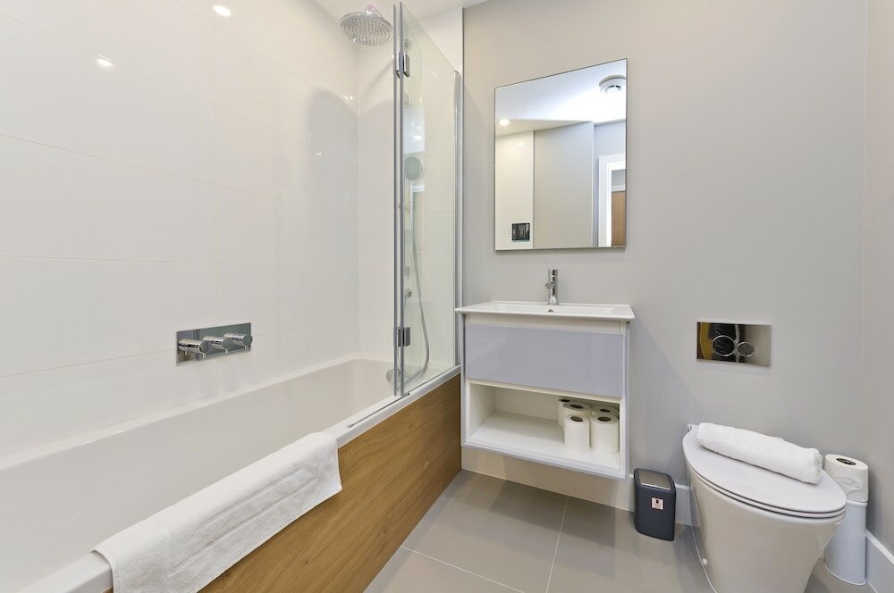 Фото Immaculate new Apartment in Chelsea by Underthedoormat