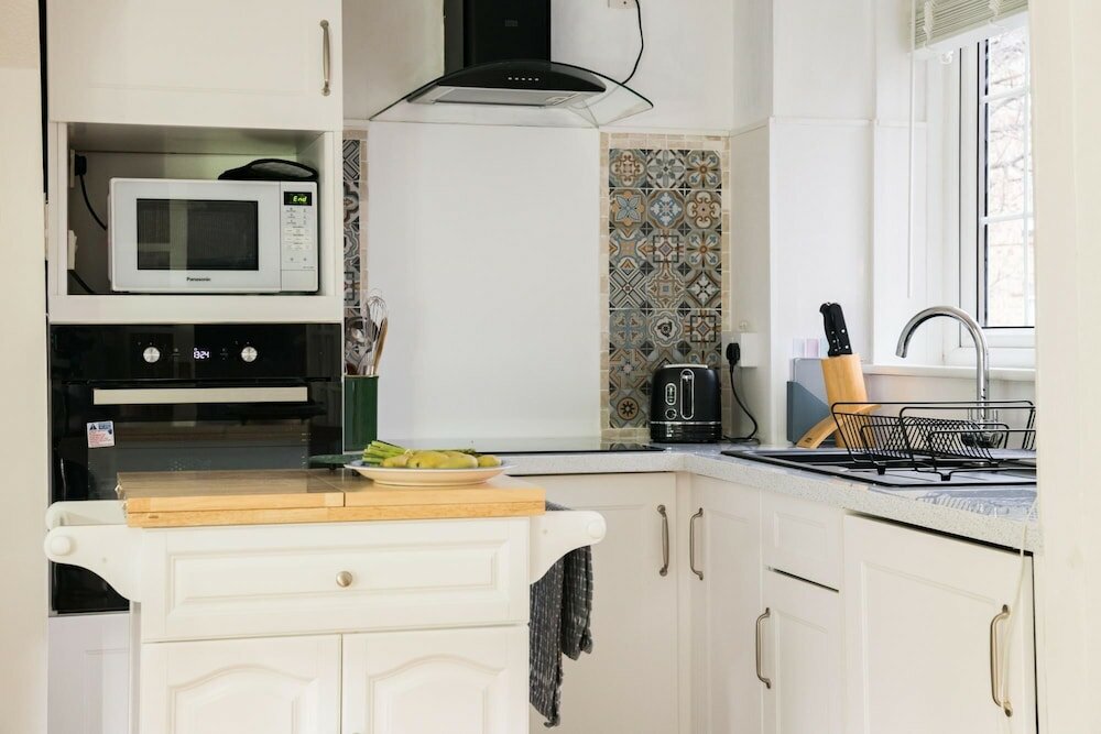 Фото Exclusive Home in Acton by Underthedoormat