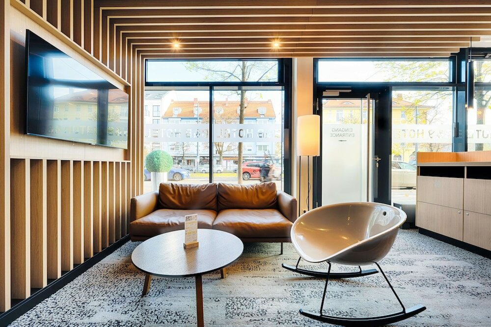 Фото B&b Hotel München-Moosach