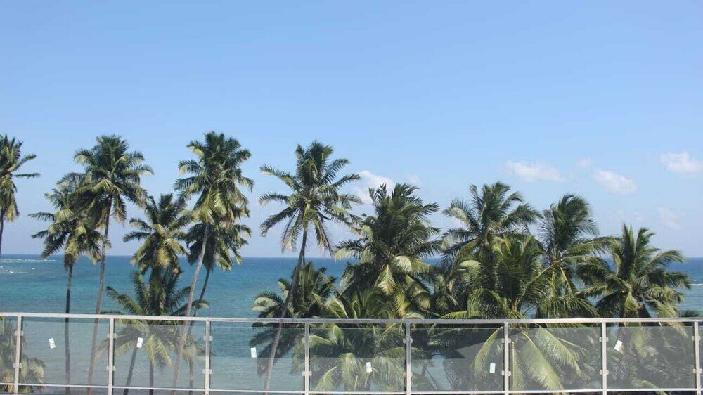 Фото Hotel Idhaya