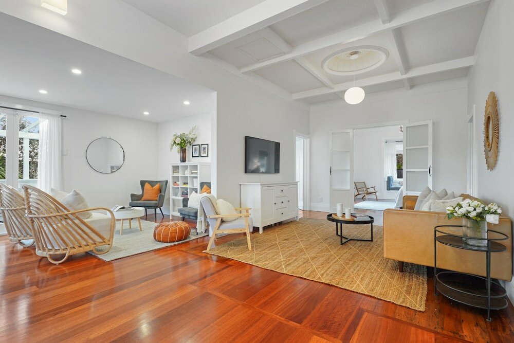 Фото Grey Lynn - Grandeur - Cafe Lifestyle