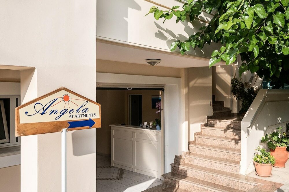 Фото Angela Beach