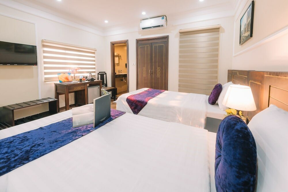 Фото Hanoi Lake View Hotel & SPA