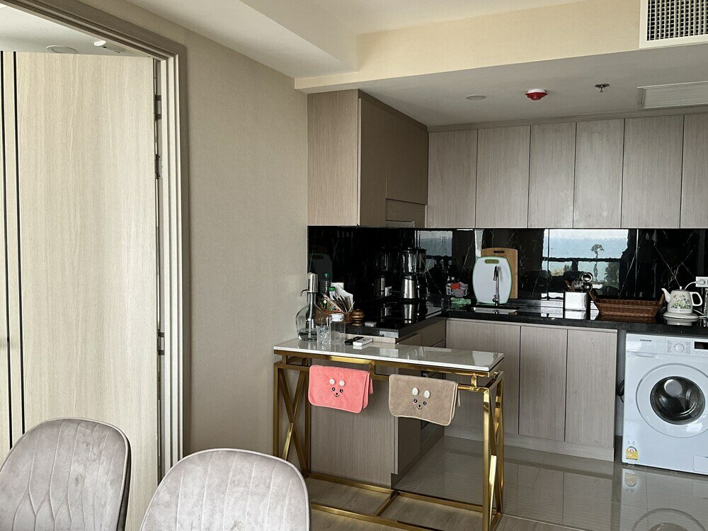 Фото Panora 2-Bedroom Apartment With Sea View