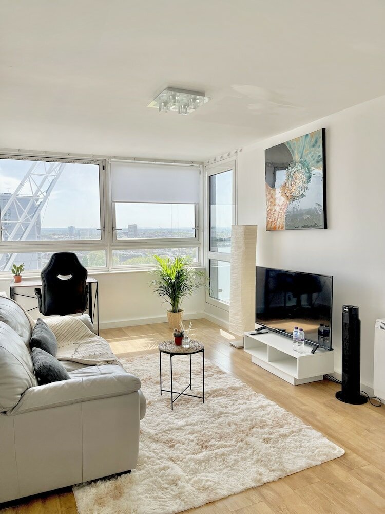 Фото Paddington Luxury Apartment