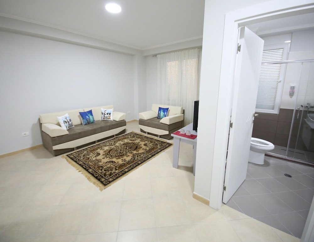 Фото Hotel New York Kamez