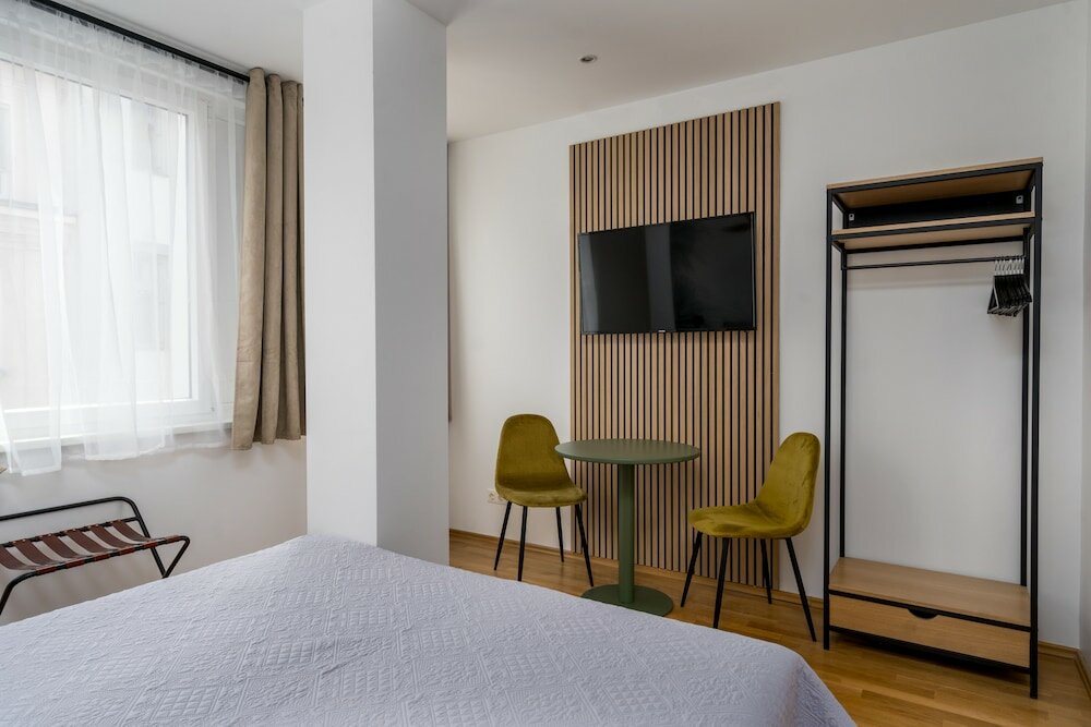 Фото Pappagallo Apartments