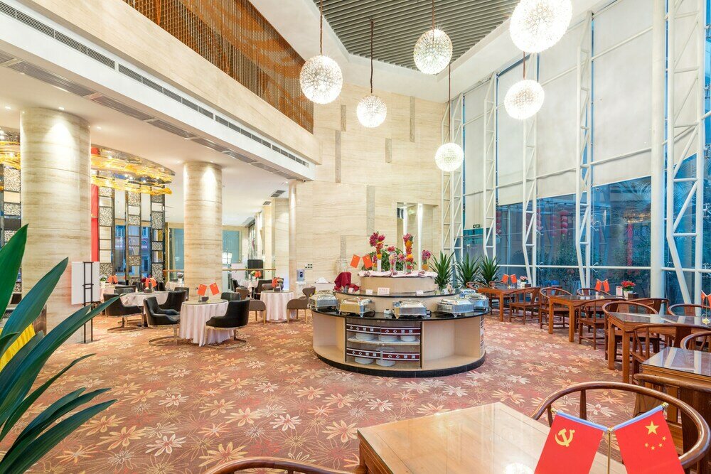 Фото Garman International Hotel