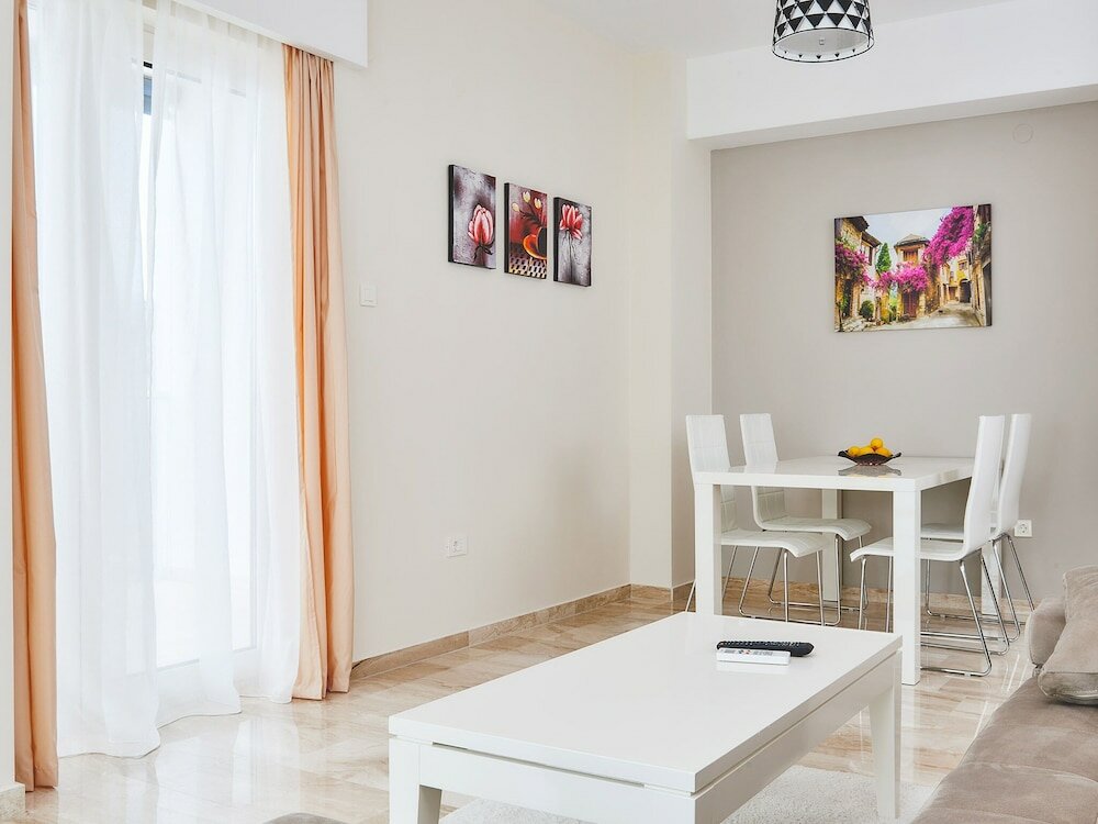 Фото Lux Sunrior