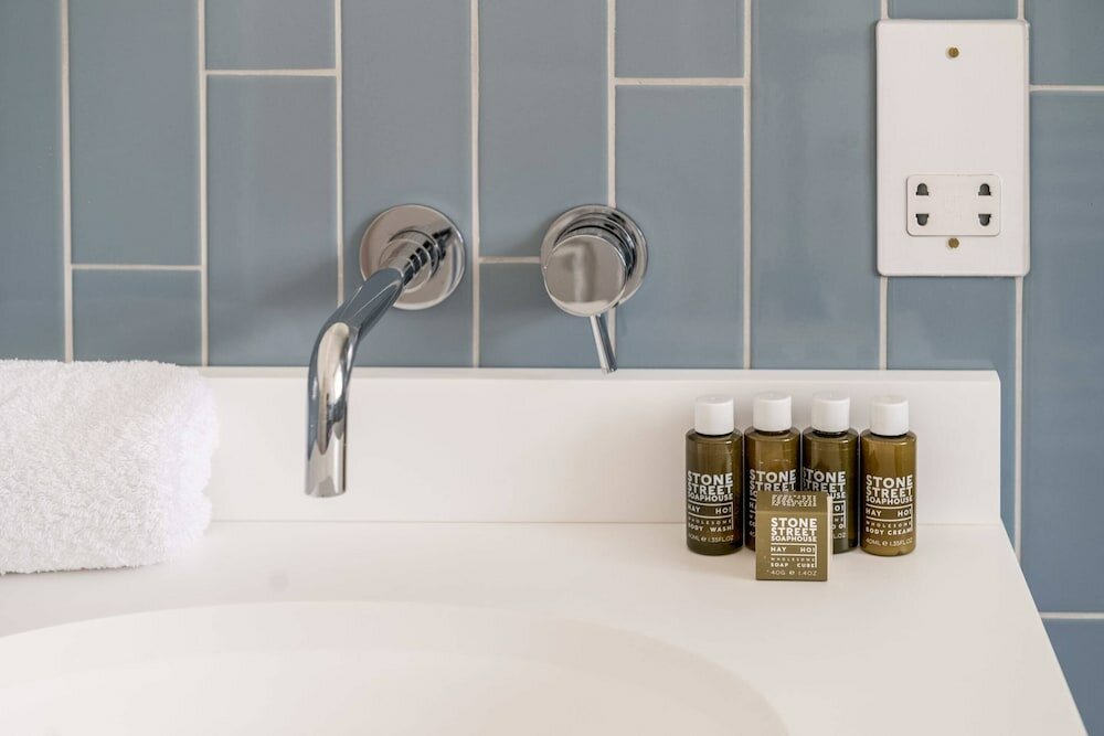 Фото Impressive and Gorgeous Kensington Family Home