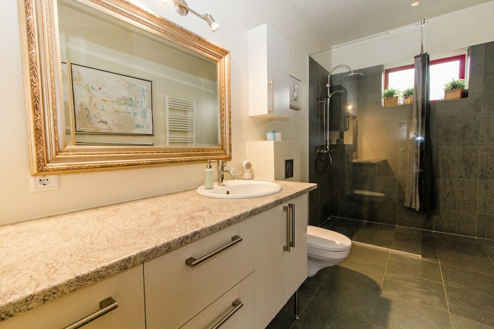 Фото Hrafntinna Villa