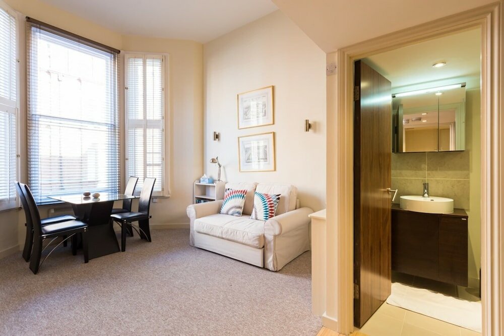 Фото Modern 1 bed Flat in Knightsbridge